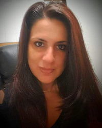 Karla DeColli, ’95, MBA ‘00