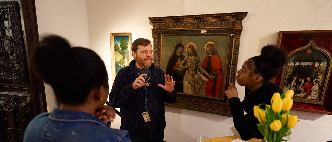 Image of people in the Art Museum