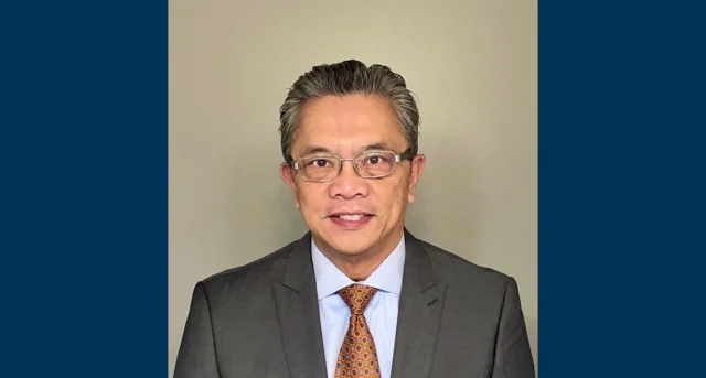 Noel Abejo, MBA '05, winner of the 2025 IT Leadership Award