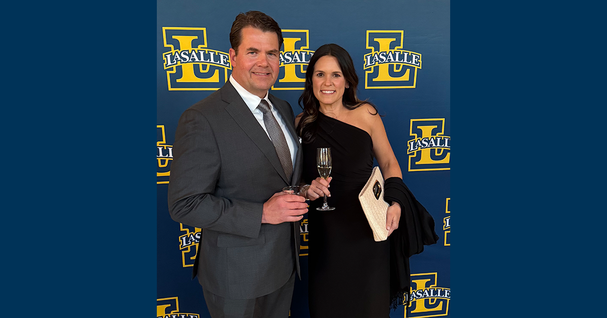 Brian, ‘98, and Joanne, ‘00, Mills