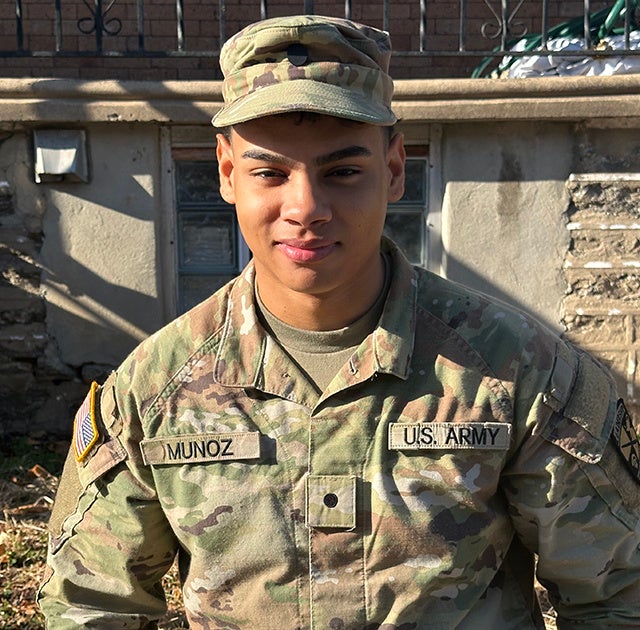 Dionisio Munoz, '27.