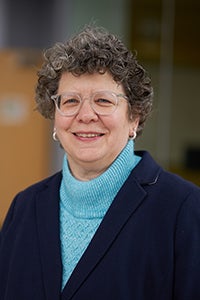 Pauline Scalvino, '87.