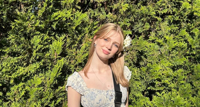 Freyja Marks, '30.