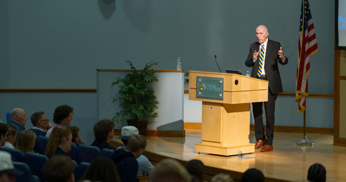 Robert Luddy speaks to students
